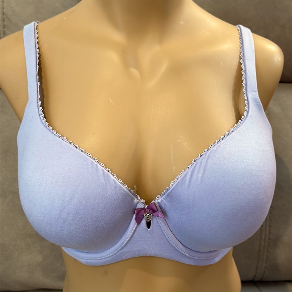 Victoria’s Secret Body by Victoria Lined Demi Bra Like New!